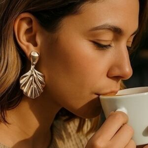 Large Goldtone Dangling Pierced Earrings NEW